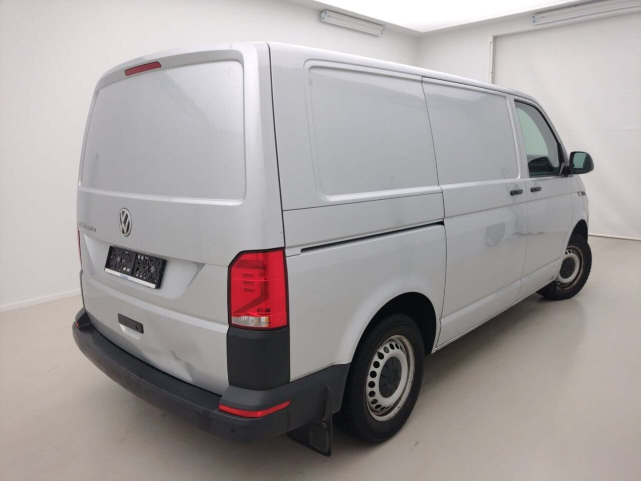 Volkswagen Transporter 2.0 TDI DSG 2021 AUT/Airco/NAV/Leer/PDC – foto 3 – kavel bij BAS World Auctions, Veghel