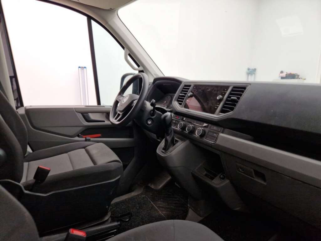 Volkswagen Crafter 30 2.0 TDI L3H2 2023 AUT/Airco/NAV/PDC/LED – foto 4 – kavel bij BAS World Auctions, Veghel