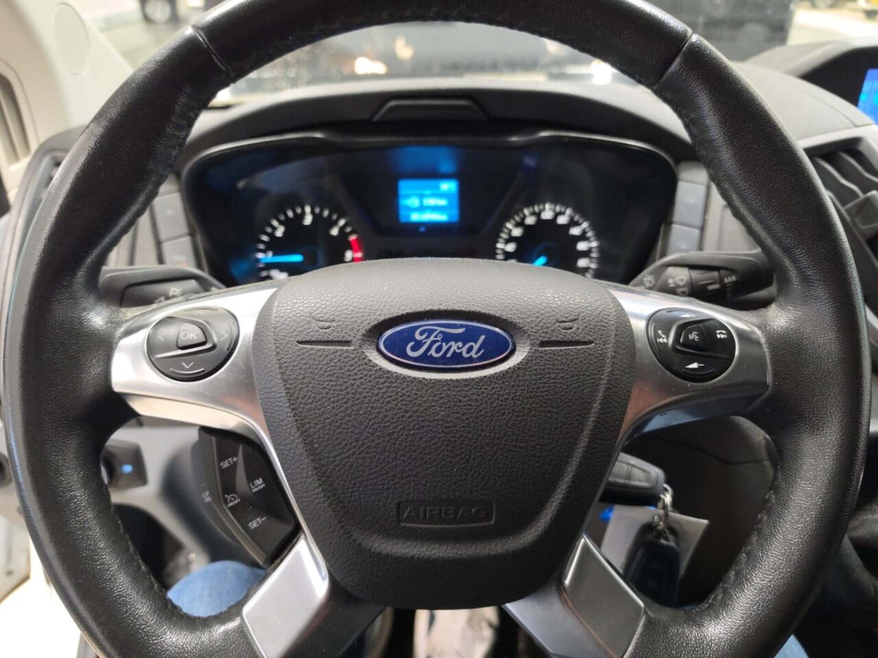 Ford Transit 290 2.2 TDCI L2H2 Tr 2016 Airco/PDC – foto 8 – kavel bij BAS World Auctions, Veghel