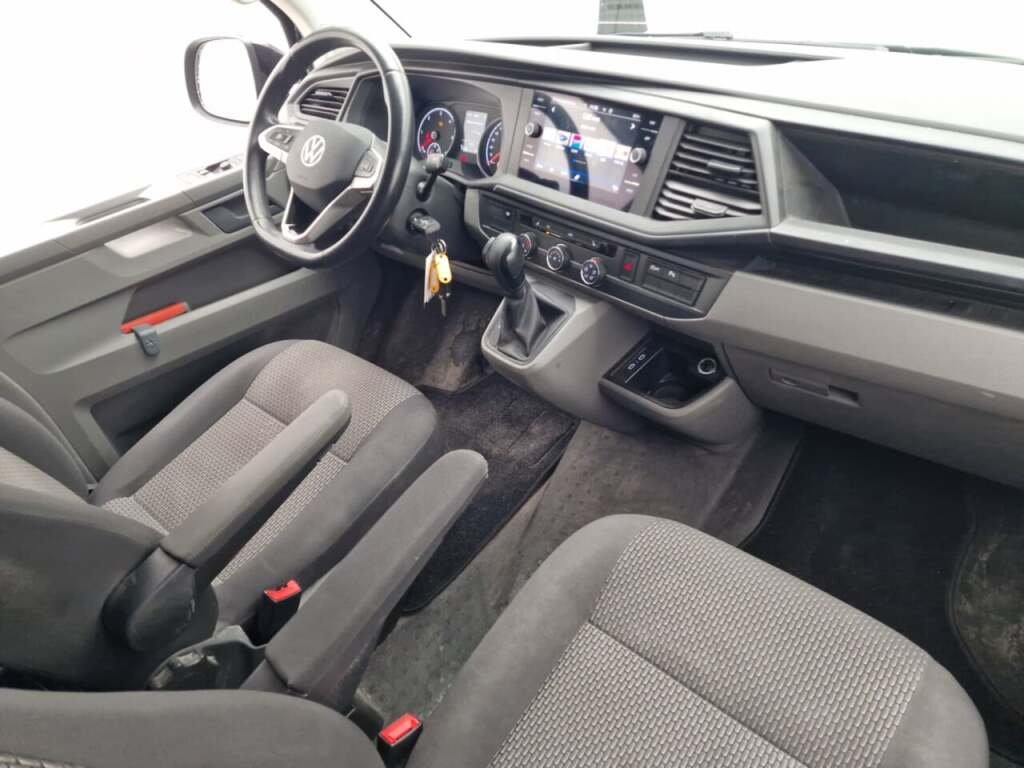 Volkswagen Transporter 2.0 TDI L2H1 2023 AUT/Airco/NAV/LMV/PDC – foto 4 – kavel bij BAS World Auctions, Veghel