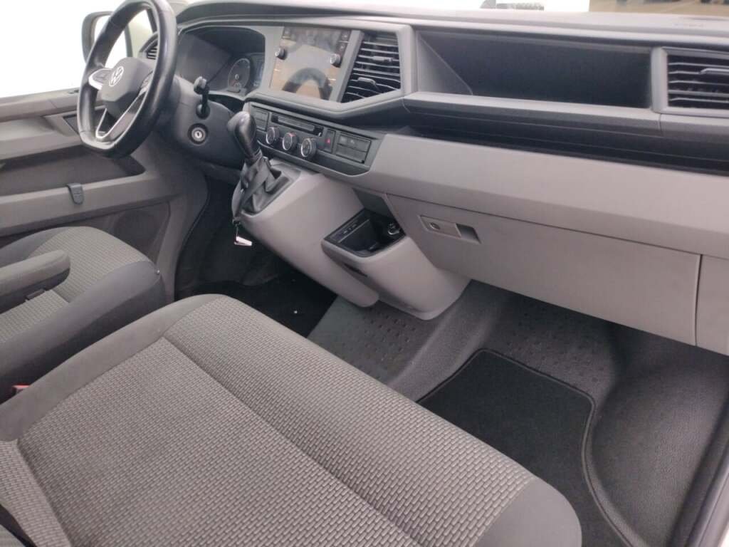 Volkswagen Transporter 2.0 TDI L2H1 32 2022 AUT/Airco/NAV/PDC – foto 4 – kavel bij BAS World Auctions, Veghel