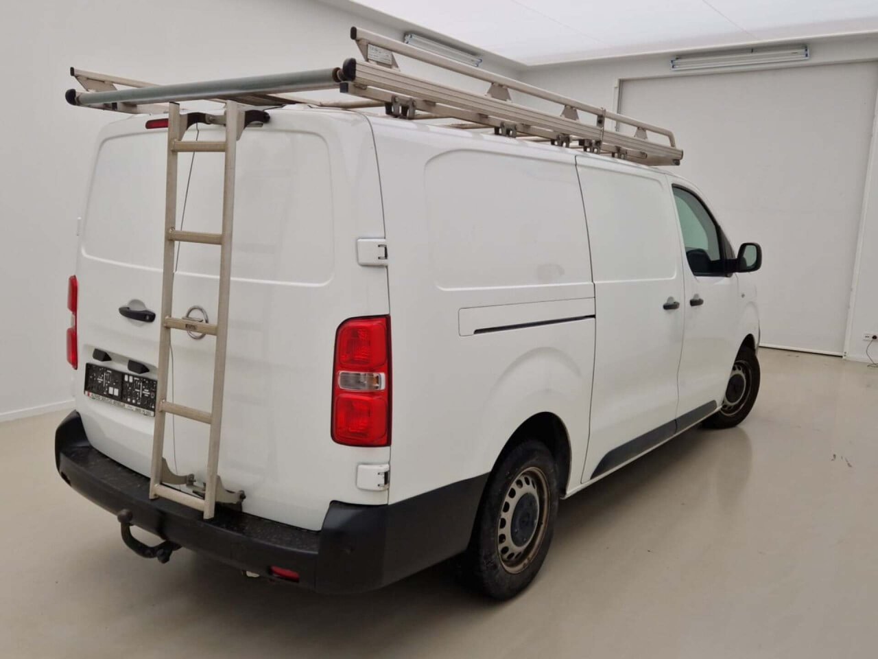Opel Vivaro 2.0 L3H1 Turbo D S/S Edition 2022 Airco/Leer – foto 3 – kavel bij BAS World Auctions, Veghel