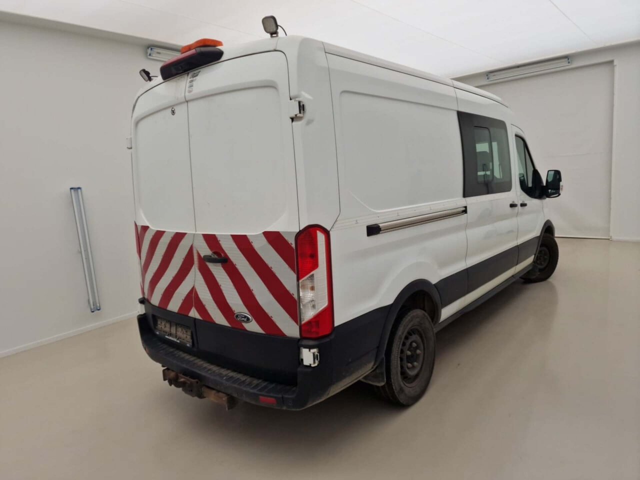 Ford Transit 2.0 350L L3H2 TD Trend DC 2020 AUT/Airco/NAV/PDC – foto 3 – kavel bij BAS World Auctions, Veghel