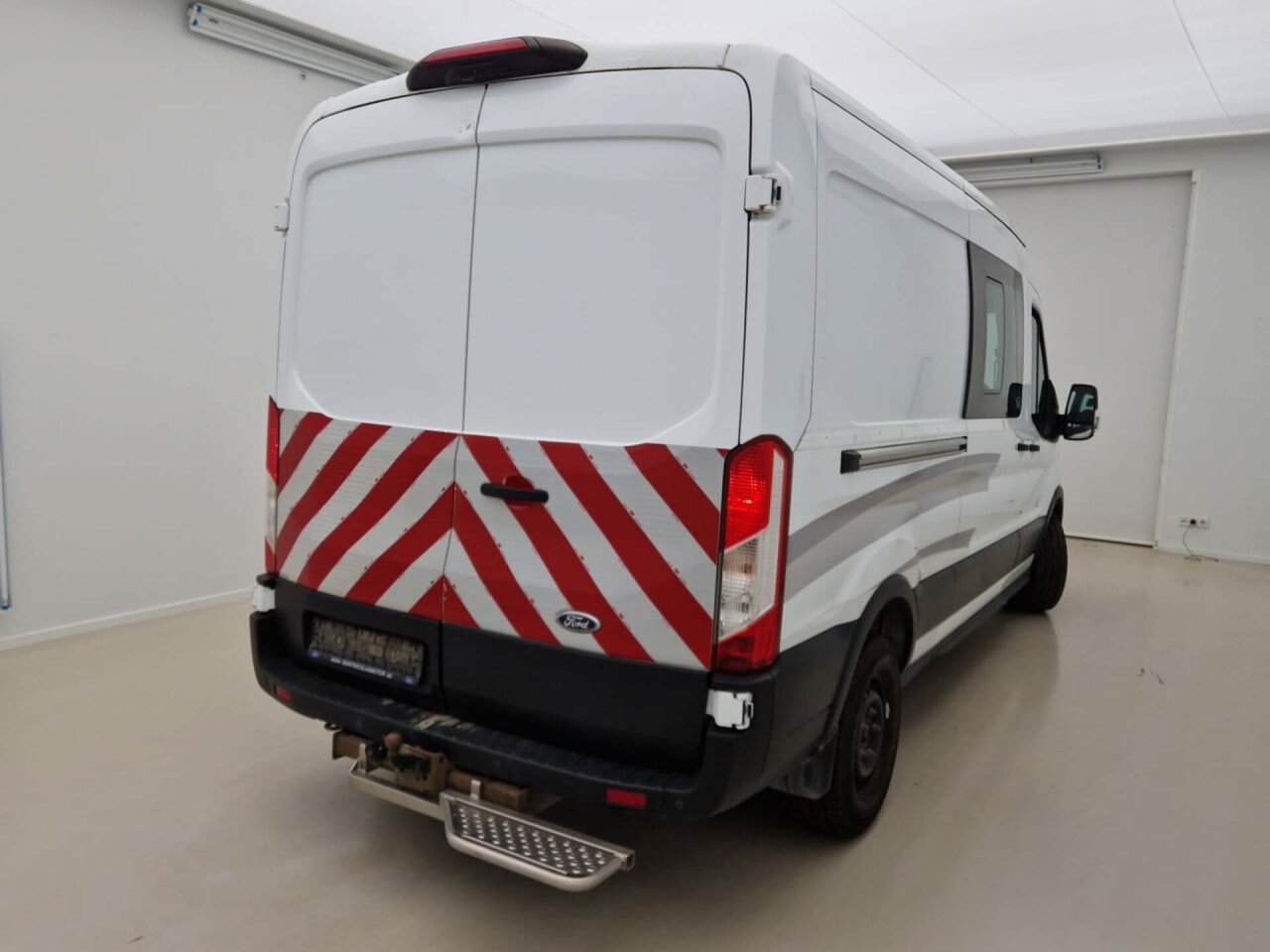 Ford Transit 2.0 350L L3H2 TD Trend DC 2021 Airco/NAV/Leer/PDC – foto 3 – kavel bij BAS World Auctions, Veghel
