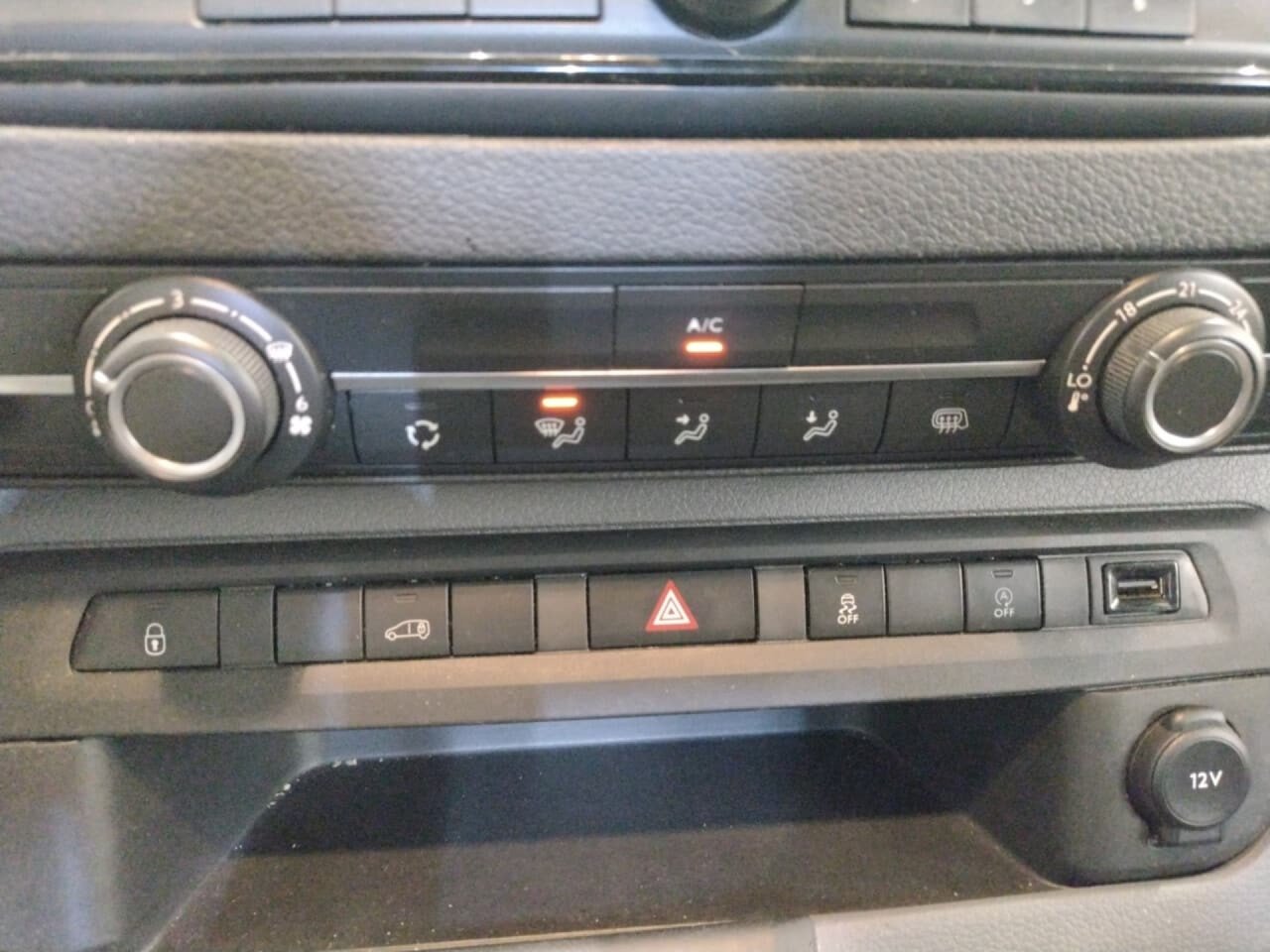 Peugeot Expert 1.5 BlueHDi Std. Prem. L2H1 2023 Airco/PDC – foto 8 – kavel bij BAS World Auctions, Veghel