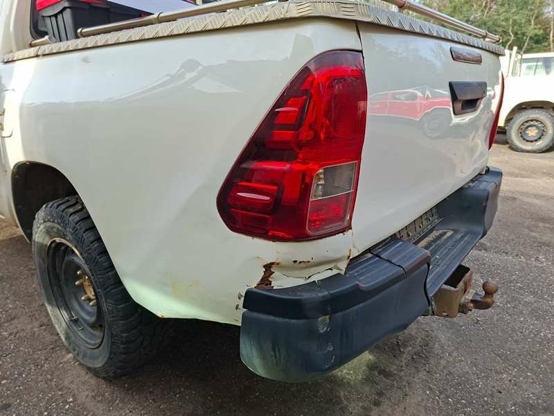 Toyota Hilux – foto 7 – kavel bij BAS World Auctions, Veghel