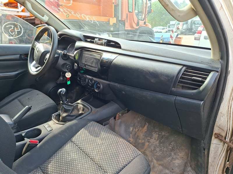 Toyota Hilux – foto 6 – kavel bij BAS World Auctions, Veghel