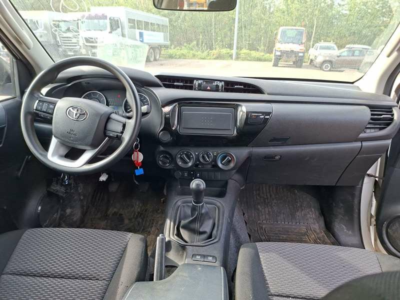 Toyota Hilux – foto 5 – kavel bij BAS World Auctions, Veghel