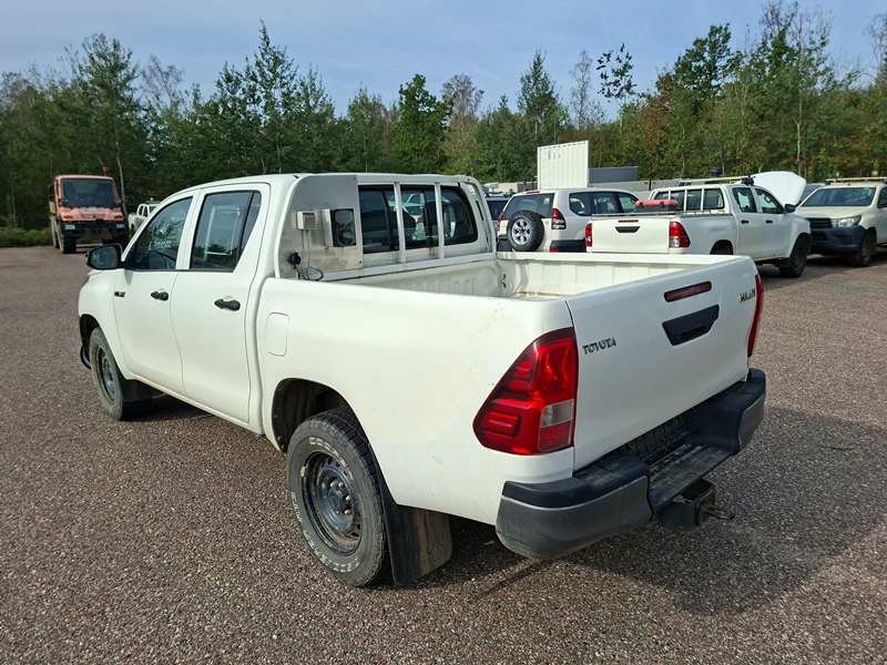 Toyota Hilux – foto 3 – kavel bij BAS World Auctions, Veghel