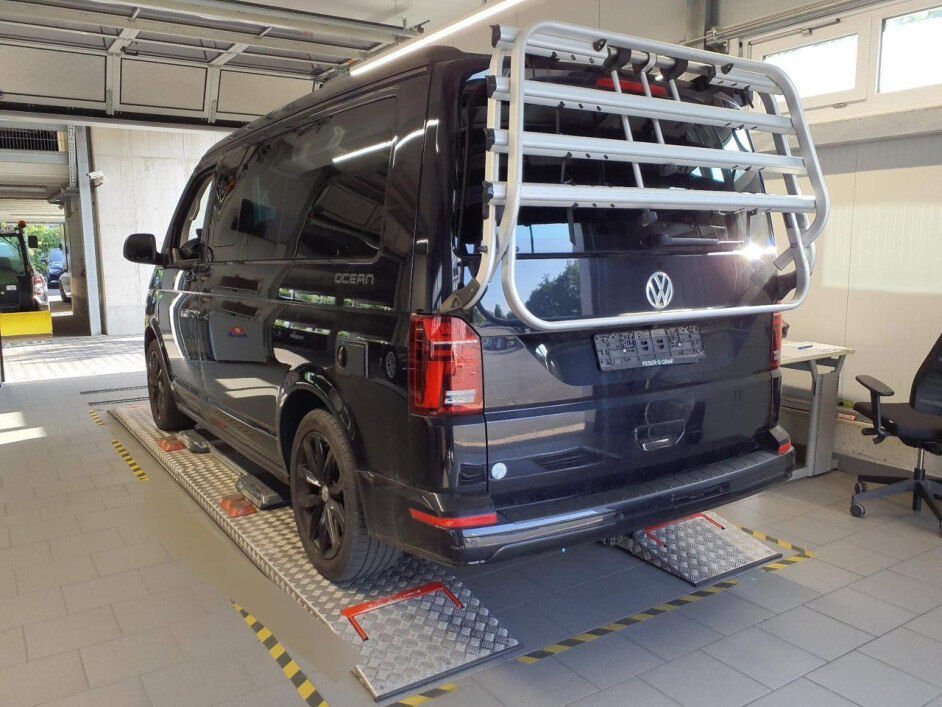 Volkswagen T6.1 California Ocean 2.0 TDI DSG Navi AHK Küche Kamera – foto 2 – kavel bij BAS World Auctions, Veghel