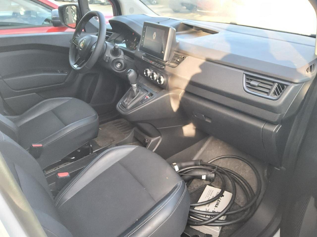 Renault Kangoo III Rapid (03.2021->) DE - Ka4 E-TECH, Start L1 (22 kW AC), 2022 - 2024 – foto 5 – kavel bij BAS World Auctions, Veghel