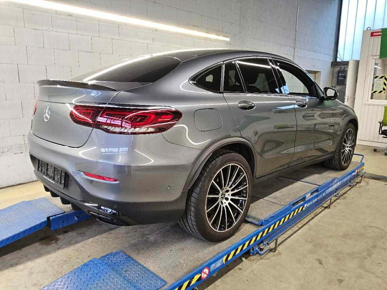 Mercedes Benz GLC Coupe (BM 253)(11.2016->) DE - SUC5 GLC 200 EU6d, 4Matic AMG Line, (Facelift) 2020 - 2023 – foto 4 – kavel bij BAS World Auctions, Veghel