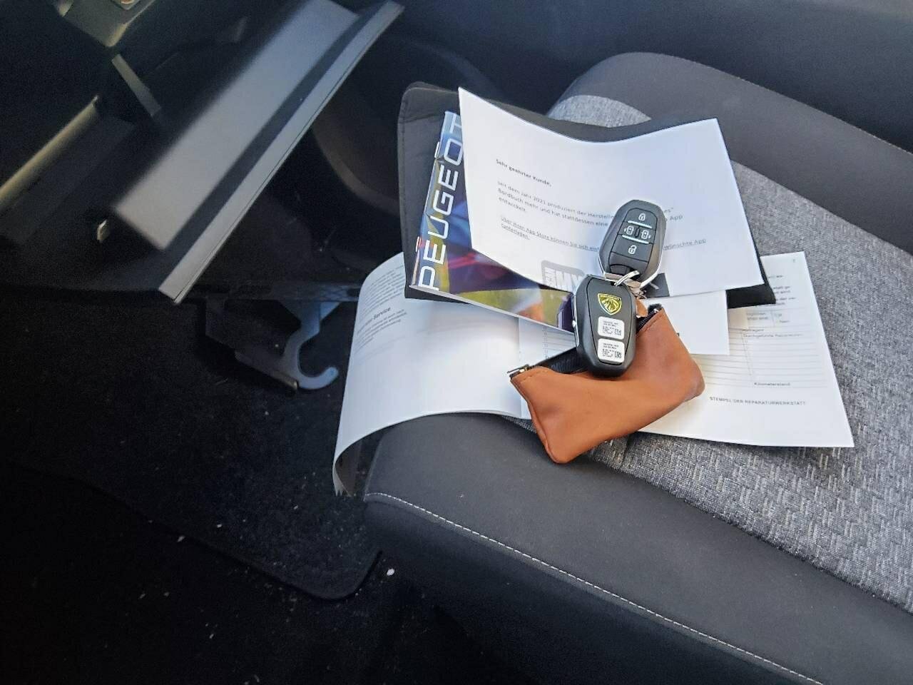 Peugeot Traveller (06.2016->) DE - Bs5 2.2 Diesel 180 FAP EU6e, L2 Active (EURO 6e), (Facelift) 2025 - 2026 – foto 7 – kavel bij BAS World Auctions, Veghel