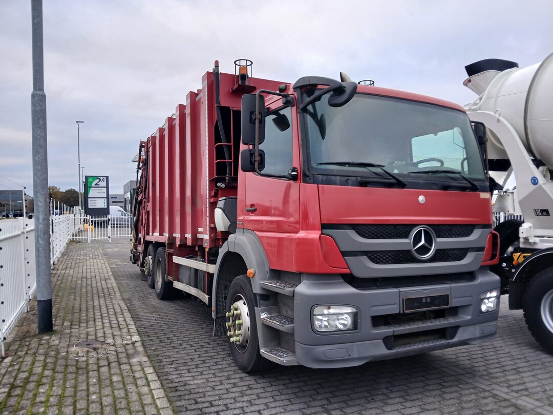 Mercedes Axor Garbage truck 6x2 2011 – foto 2 – kavel bij BAS World Auctions, Veghel