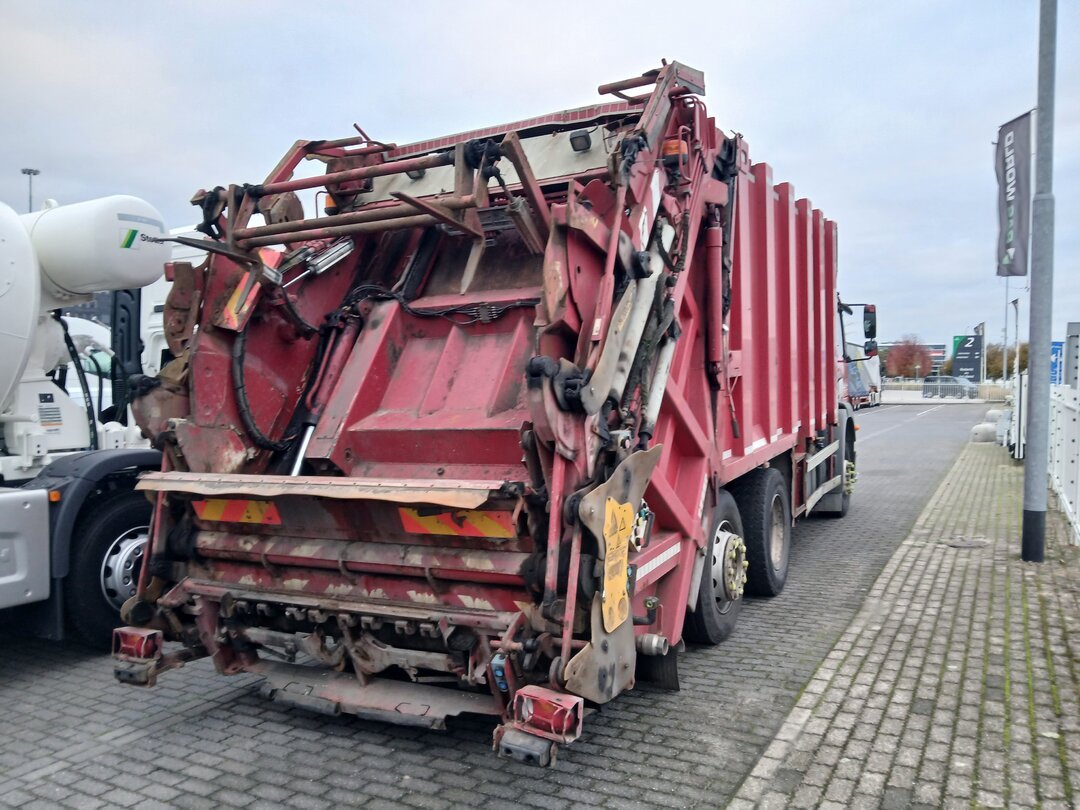 Mercedes Axor Garbage truck 6x2 2011 – foto 3 – kavel bij BAS World Auctions, Veghel