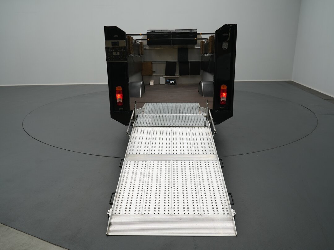 Fiat Ducato 140pk Car transporter van 457cm XL Automaat Lier Open Box Scooter / Fietstransport Laadbrug Pickup Airco Camera Euro6 Transport – foto 6 – kavel bij BAS World Auctions,