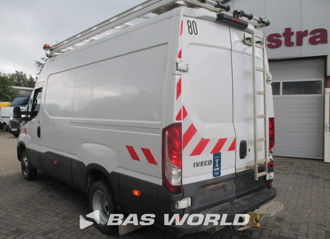 Iveco Daily 2019 – foto 2 – kavel bij BAS World Auctions, Veghel