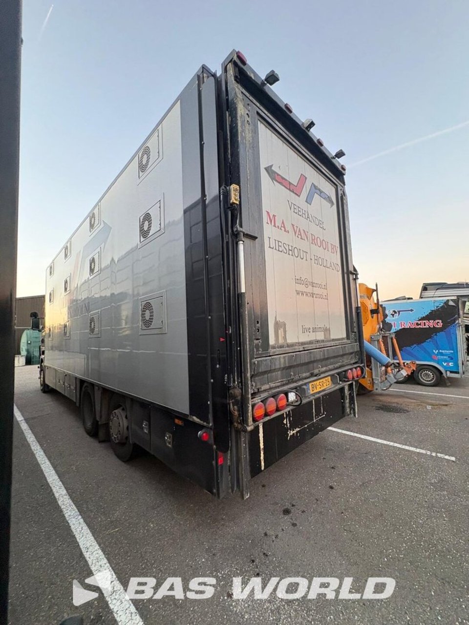 Scania R400 6x2 Cattle Transport Taillift Cruise Control Full Air – foto 2 – kavel bij BAS World Auctions, Lieshout