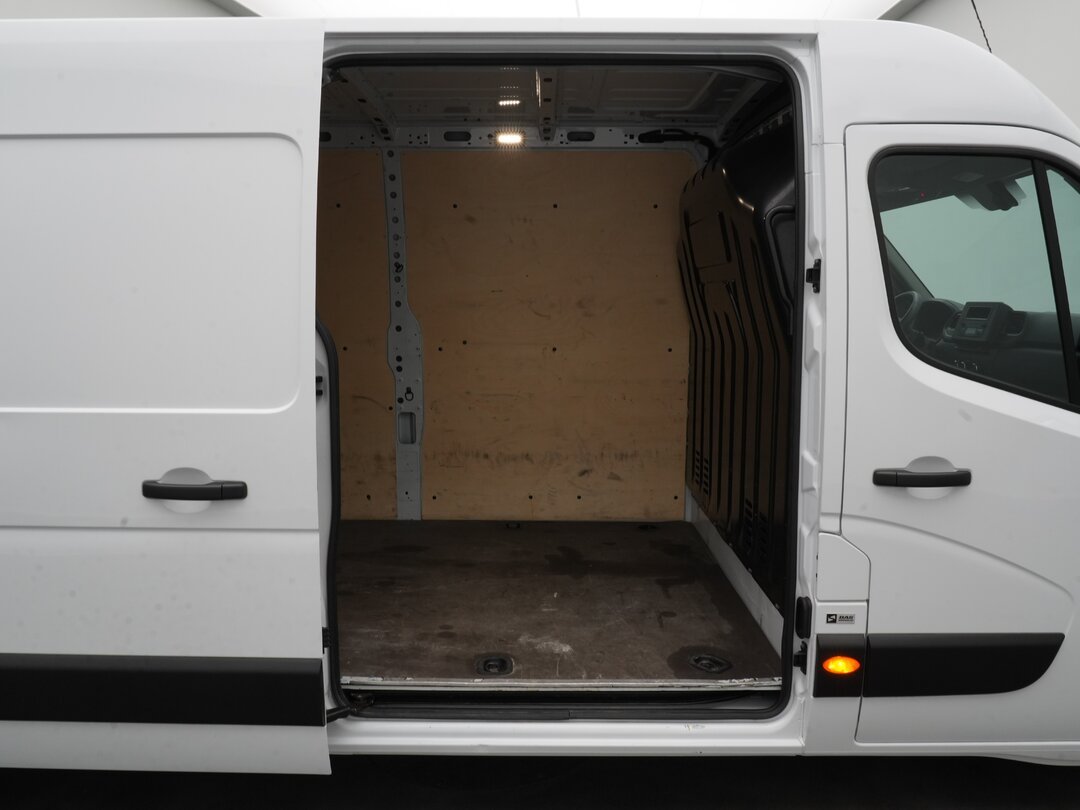 Renault Master 135PK Closed van L3H2 LED Airco Cruise Parkeersensoren v+a Euro6 L3 – foto 8 – kavel bij BAS World Auctions, Veghel