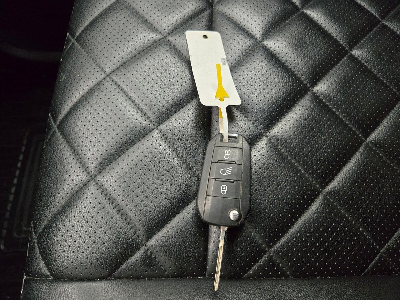 Toyota PROACE Worker 2.0 D-4D Black Line DC 2021 – foto 10 – kavel bij BAS World Auctions, Veghel