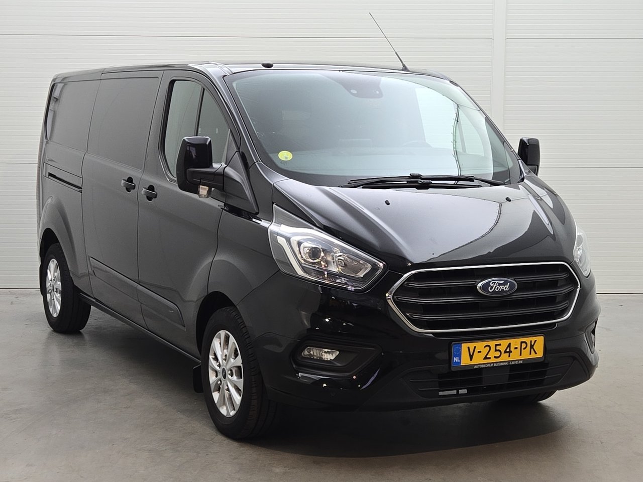 Ford Transit Custom 300 2.0 TDCI L2H2 Limited 2018 – foto 3 – kavel bij BAS World Auctions, Veghel