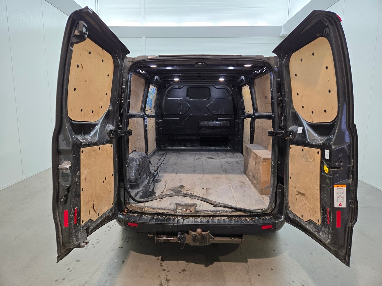 Ford Transit Custom 340 2.0 TDCI L2H1 Trend 2019 – foto 10 – kavel bij BAS World Auctions, Veghel