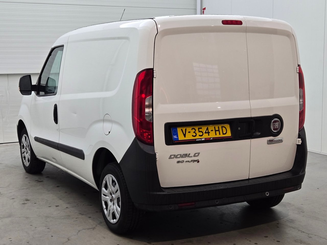 Fiat Doblò Cargo 1.3 MJ L1H1 Actual 2017 – foto 4 – kavel bij BAS World Auctions, Veghel