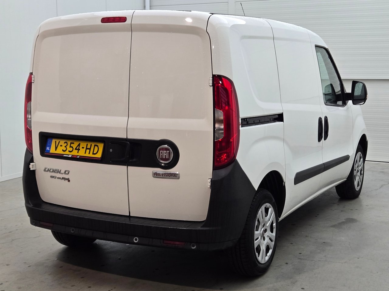 Fiat Doblò Cargo 1.3 MJ L1H1 Actual 2017 – foto 5 – kavel bij BAS World Auctions, Veghel