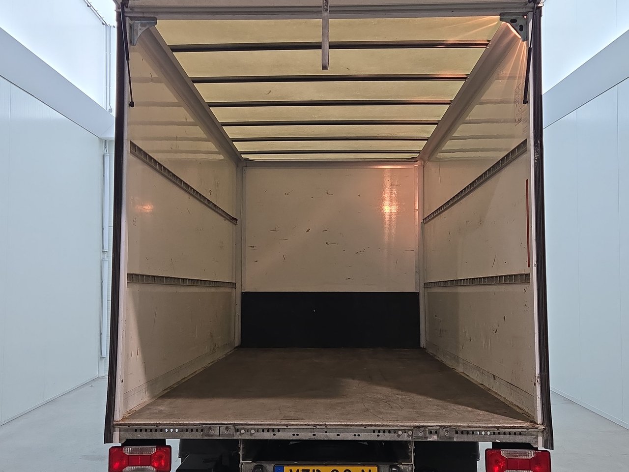Iveco Daily 35C16H 2.3 410 2021 – foto 8 – kavel bij BAS World Auctions, Veghel