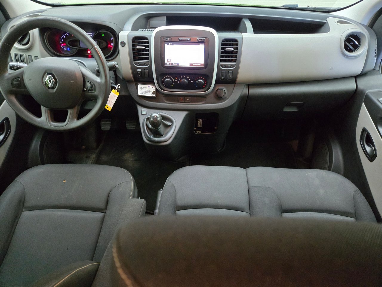 Renault Trafic 1.6 dCi T29 L2H1 DC Luxe 2017 – foto 8 – kavel bij BAS World Auctions, Veghel