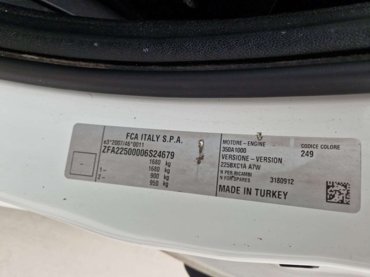 Fiat Fiorino 1.4 CNG SX 2020 Airco/PDC – foto 5 – kavel bij BAS World Auctions, Veghel