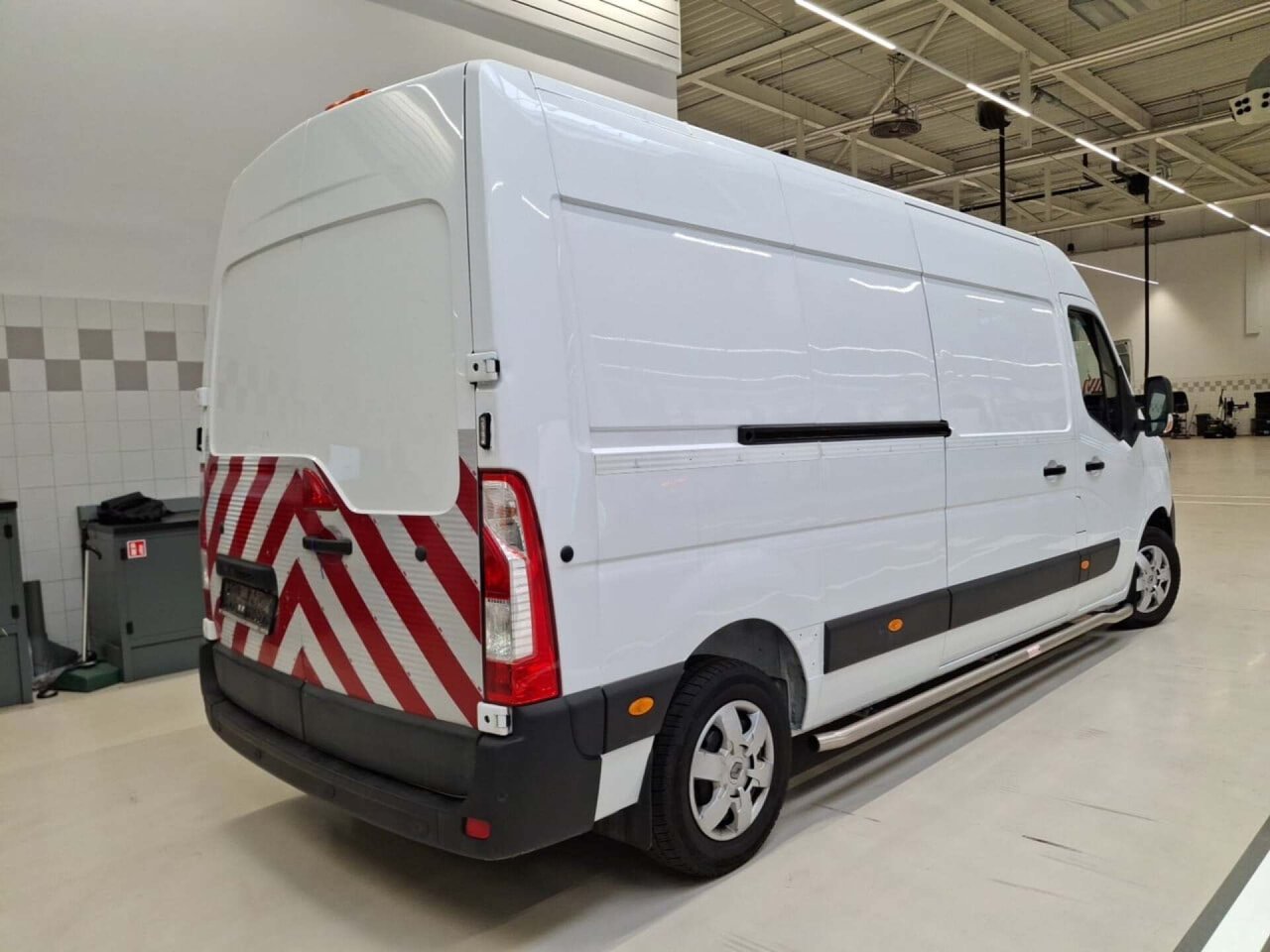 Renault Master 2.3 L3H2 RS Energy dCi Twin Tu 2022 Airco/Leer/PDC – foto 3 – kavel bij BAS World Auctions, Veghel
