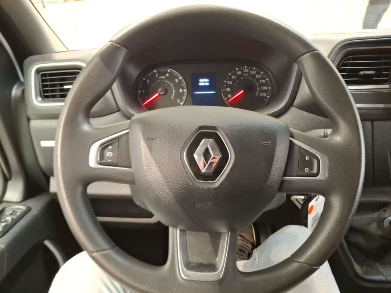 Renault Master 2.3 L3H2 RS Energy dCi Twin Tu 2022 Airco/Leer/PDC – foto 9 – kavel bij BAS World Auctions, Veghel