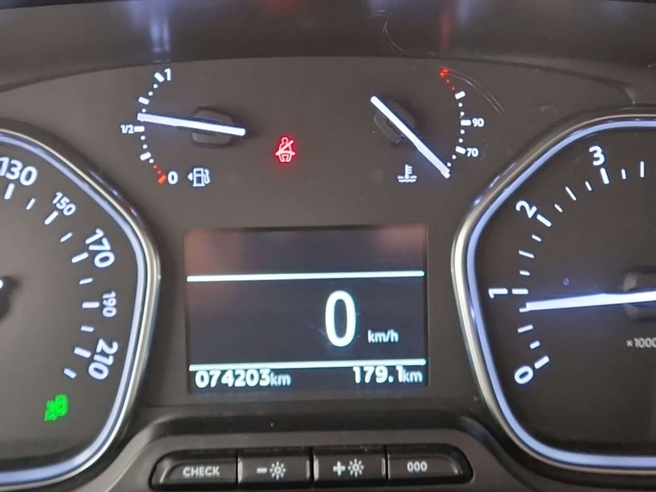 Opel Vivaro 2.0 L3H1 BlueHDi S/S Edition 2022 Airco/Leer/PDC – foto 8 – kavel bij BAS World Auctions, Veghel