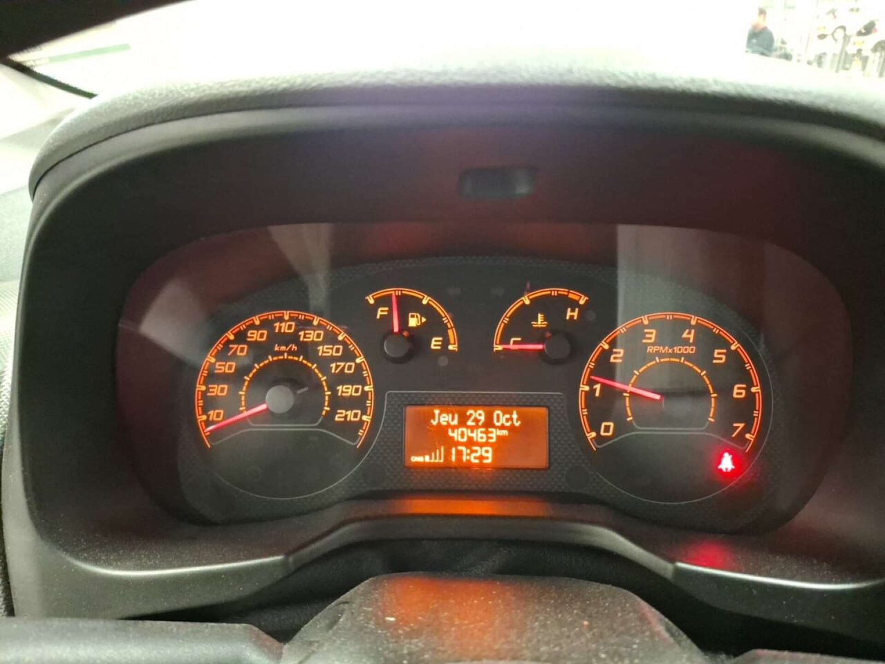 Fiat Fiorino 1.4 CNG SX 2020 Airco/PDC – foto 7 – kavel bij BAS World Auctions, Veghel