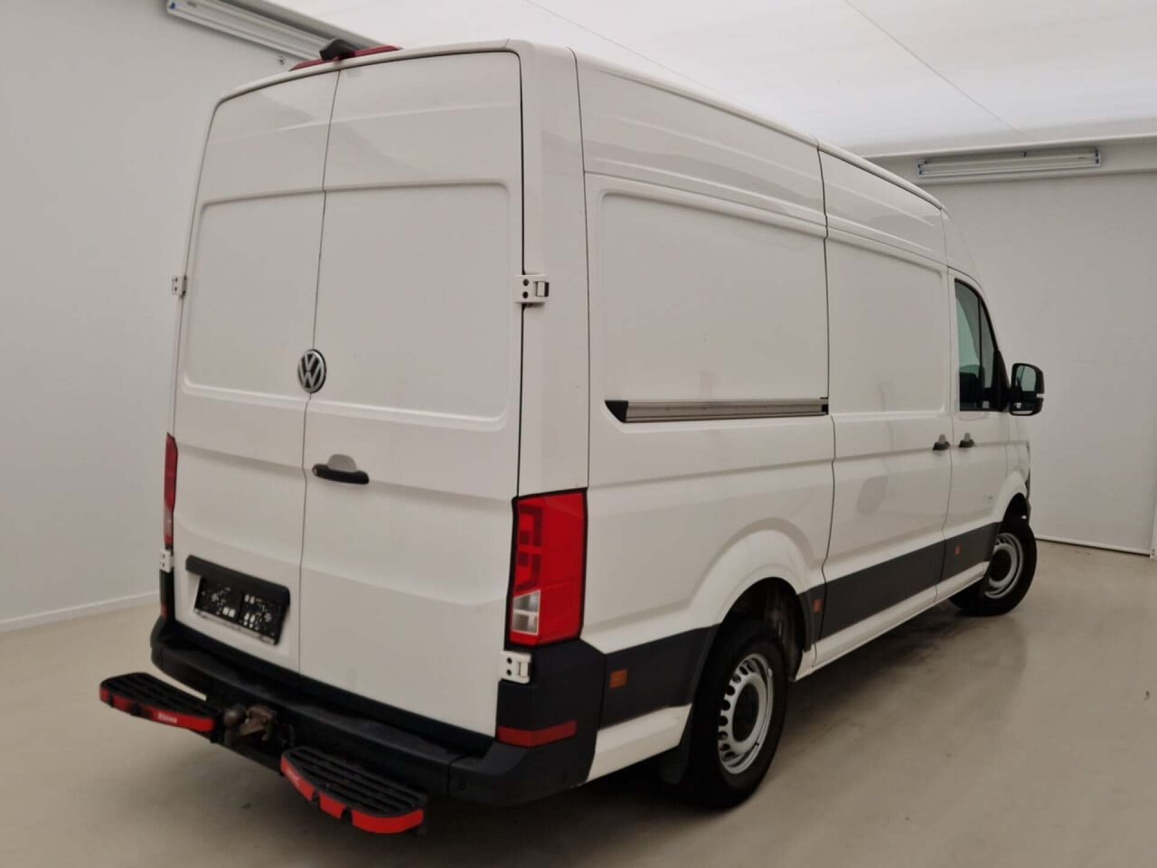 Volkswagen Crafter 2.0 GB L3H3 35 TDI DSG 2022 AUT/Airco/NAV/Leer/PDC – foto 3 – kavel bij BAS World Auctions, Veghel