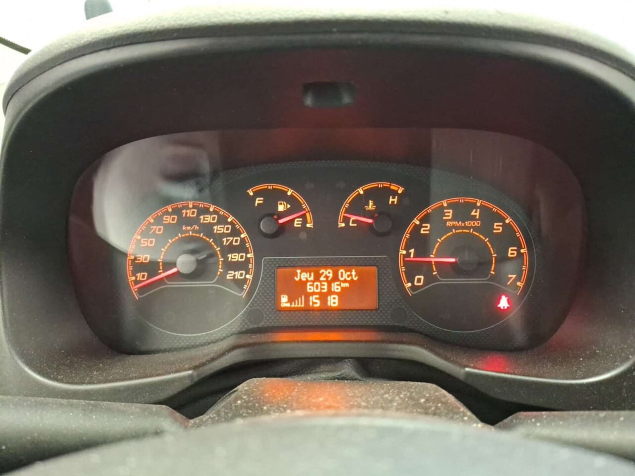 Fiat Fiorino 1.4 CNG SX 2020 Airco/PDC – foto 7 – kavel bij BAS World Auctions, Veghel