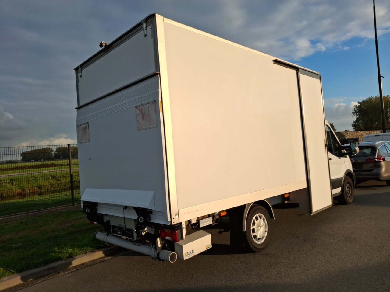 Ford Transit 2.0 350E L4H3 TD Trend 2020 Airco/NAV – foto 3 – kavel bij BAS World Auctions, Veghel