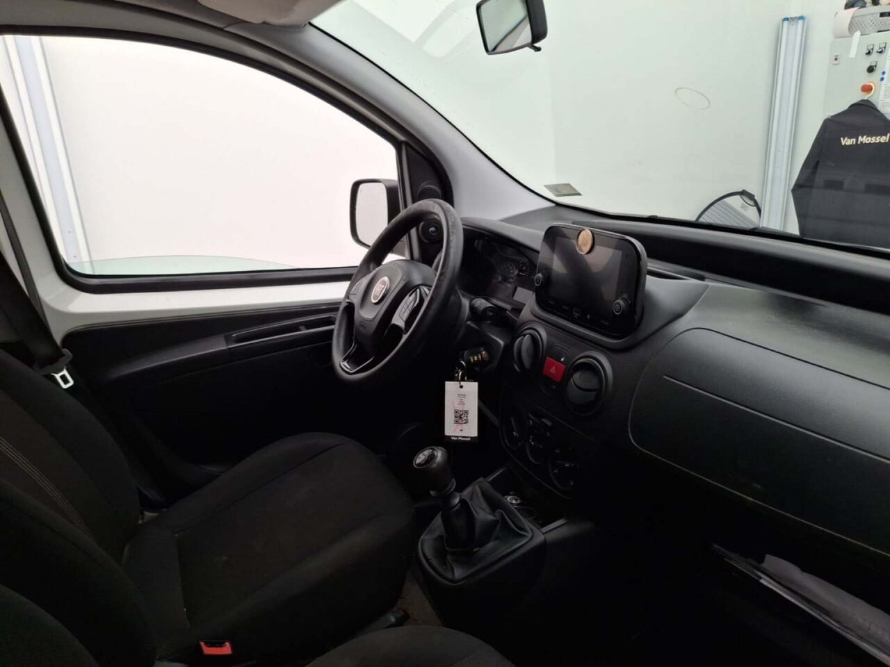 Fiat Fiorino 1.4 CNG 2020 Airco/PDC – foto 4 – kavel bij BAS World Auctions, Veghel