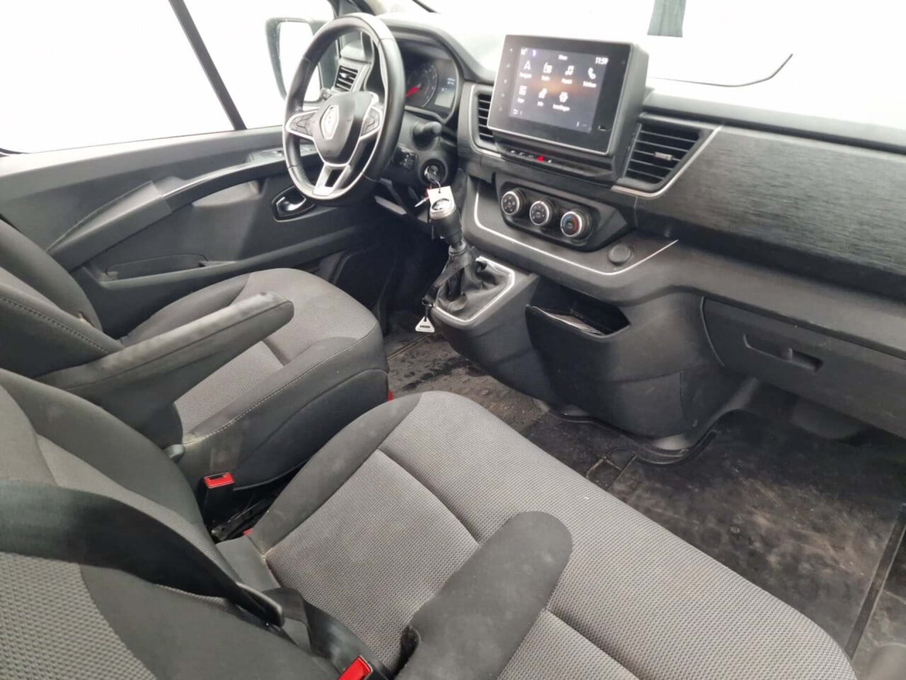 RENAULT TRAFIC 2.0 BluedCi Confort L1H1 2022 Airco/NAV/PDC – foto 4 – kavel bij BAS World Auctions, Veghel