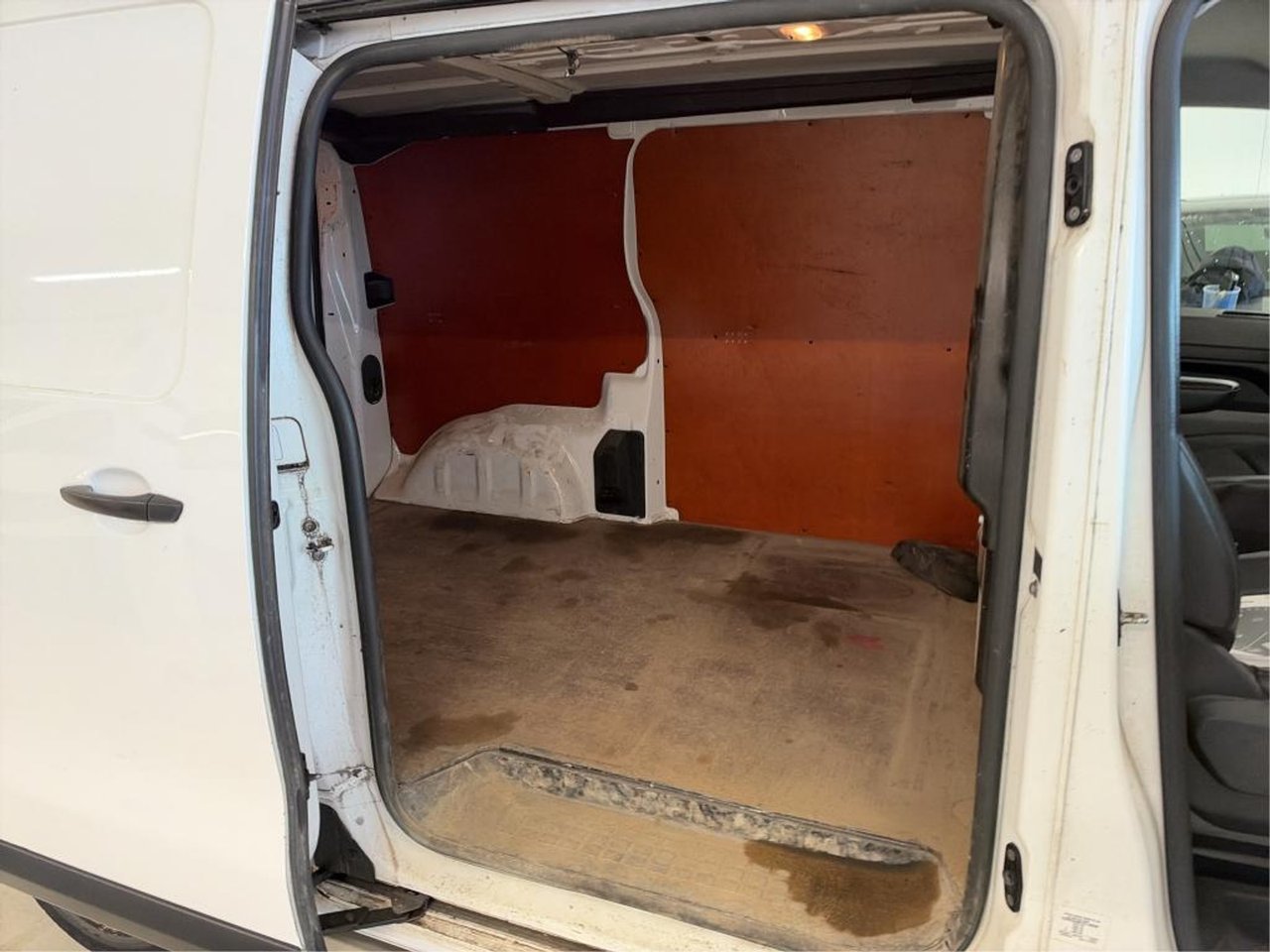 Toyota PROACE Worker 2.0 D-4D Navigator 2021 – foto 9 – kavel bij BAS World Auctions, Veghel