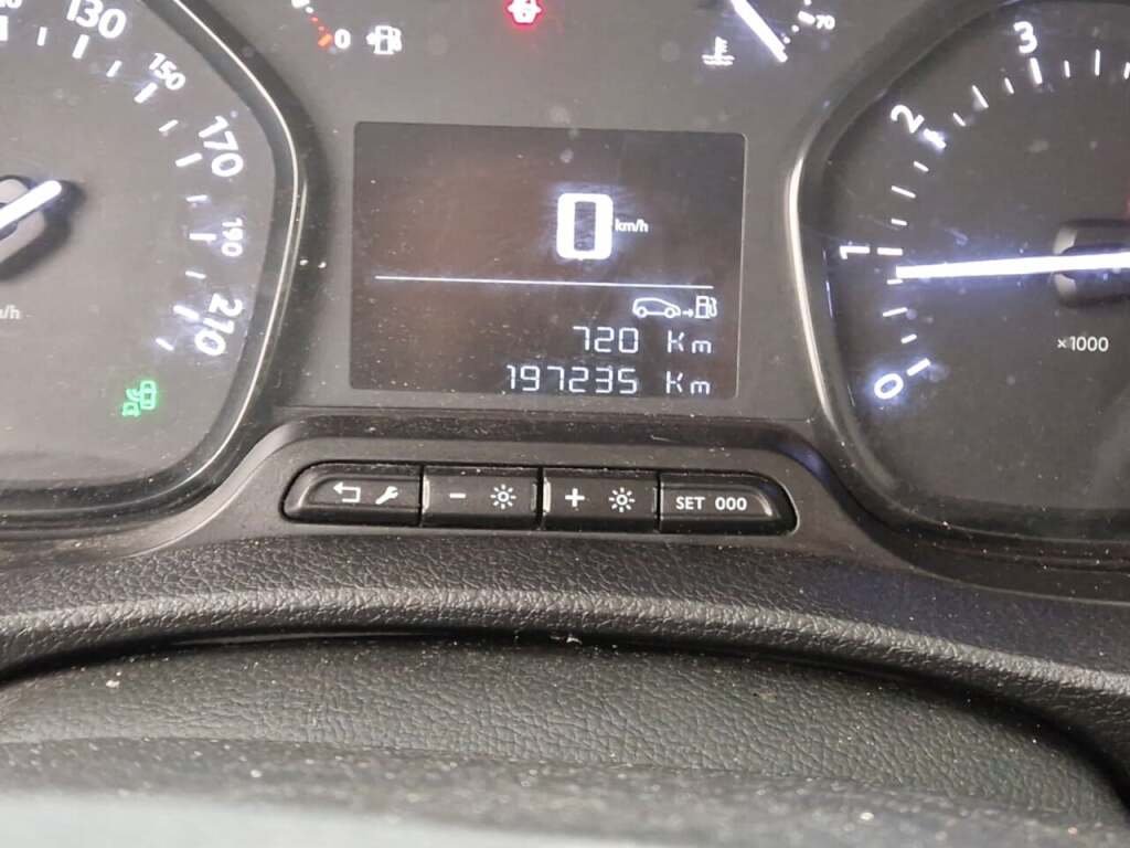 Peugeot Expert 2.0 BlueHDI 150 Standard Premi 2021 Airco/PDC – foto 7 – kavel bij BAS World Auctions, Veghel