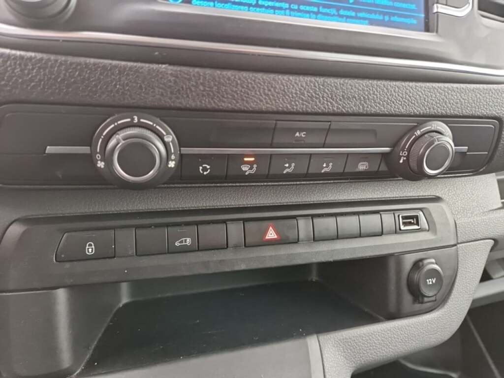 Peugeot Expert 2.0 BlueHDI 150 Standard Premi 2021 Airco/PDC – foto 10 – kavel bij BAS World Auctions, Veghel