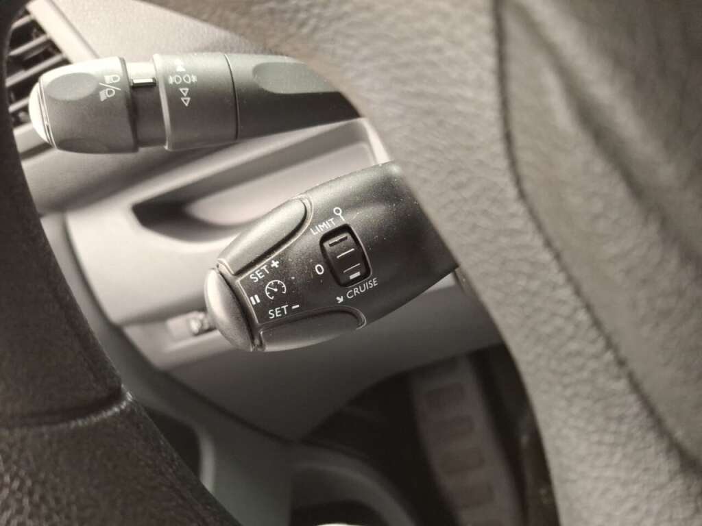 Peugeot Expert 2.0 BlueHDI 150 Standard Premi 2021 Airco/Half-leer/PDC – foto 9 – kavel bij BAS World Auctions, Veghel