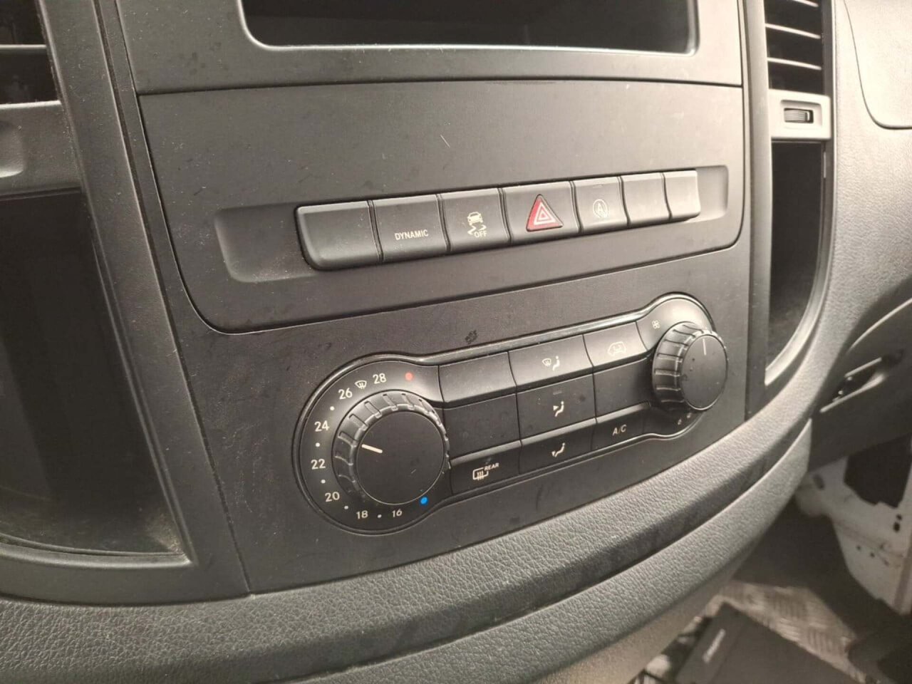 Mercedes-Benz Vito Tourer 114cdi L1 Base 2021 AUT/Airco/PDC – foto 10 – kavel bij BAS World Auctions, Veghel