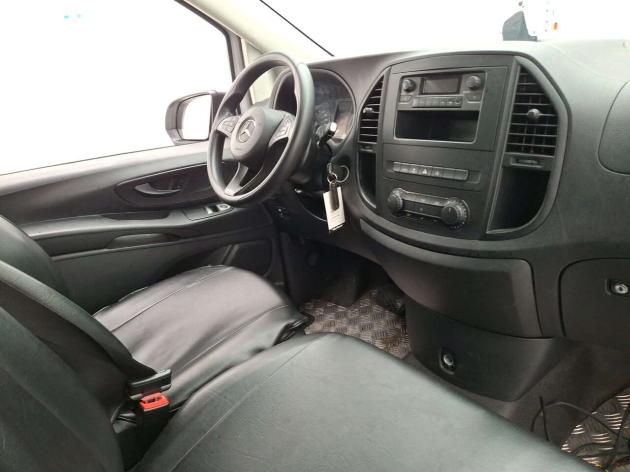 Mercedes-Benz Vito Tourer 114cdi L1 Base 2021 AUT/Airco/PDC – foto 4 – kavel bij BAS World Auctions, Veghel