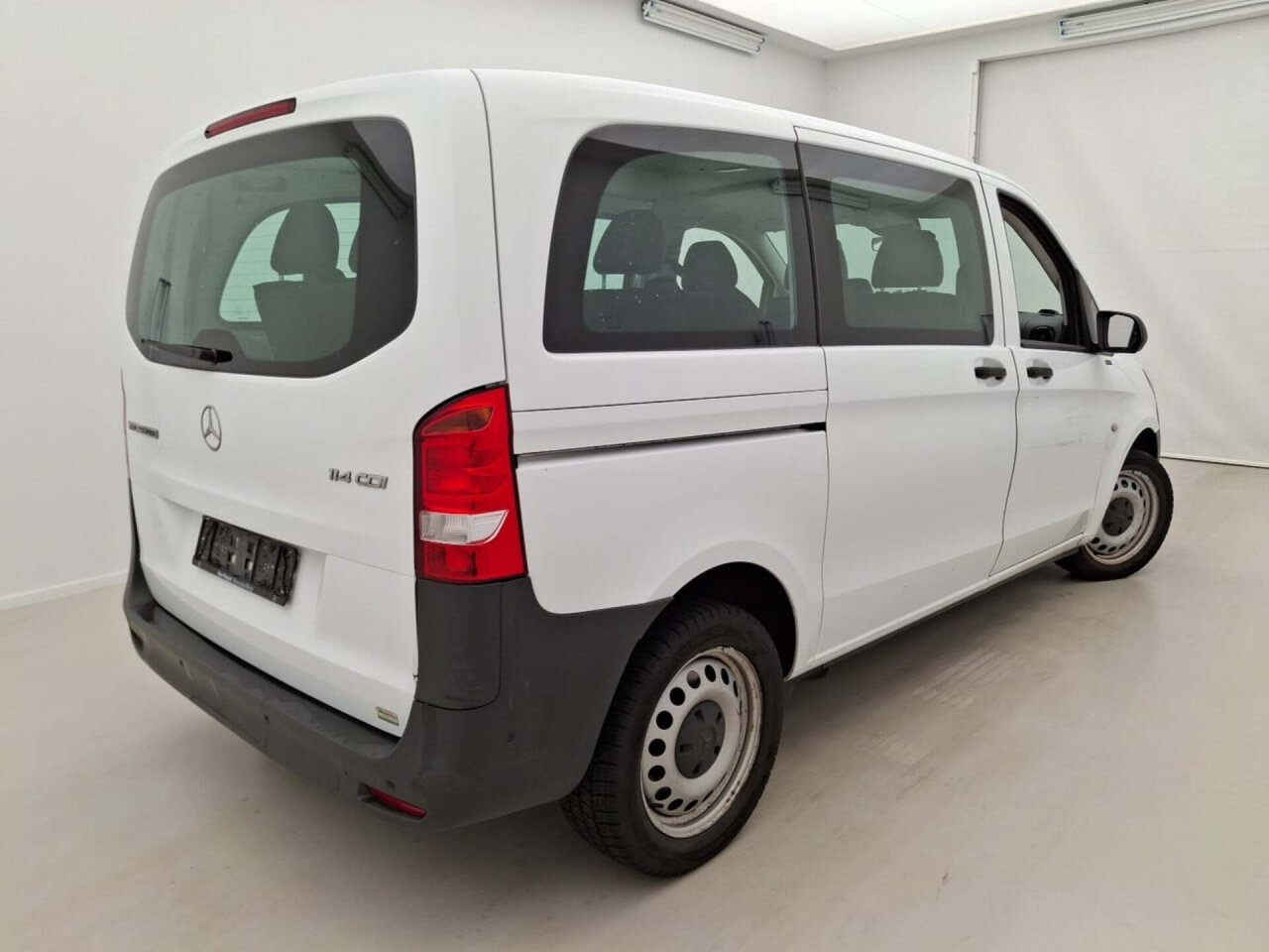 Mercedes-Benz Vito Tourer 114cdi L1 Base 2021 AUT/Airco/PDC – foto 3 – kavel bij BAS World Auctions, Veghel