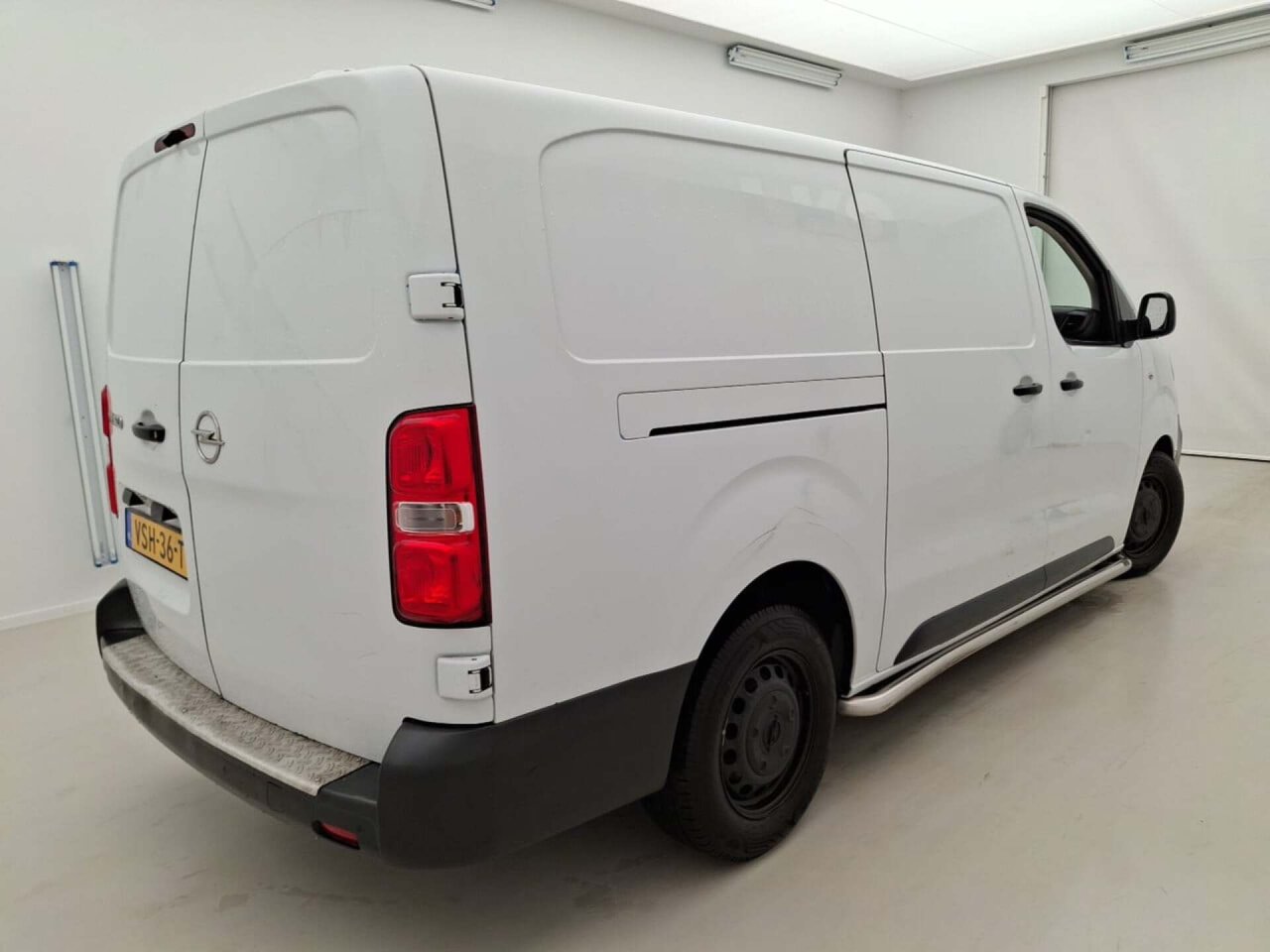 Opel Vivaro 1.5 CDTI L3H1 Edit. 2022 Airco/NAV/PDC – foto 3 – kavel bij BAS World Auctions, Veghel