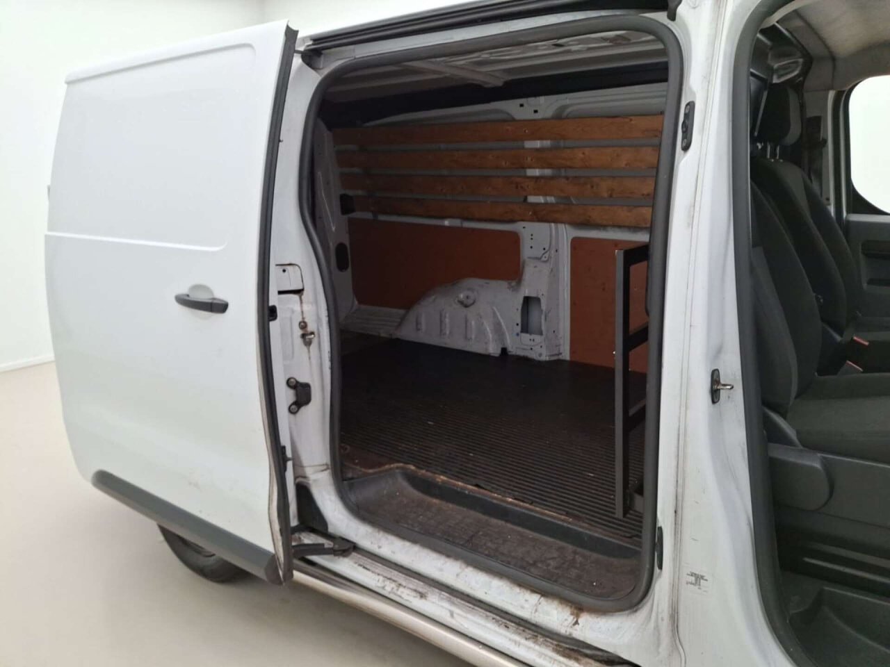 Opel Vivaro 1.5 CDTI L3H1 Edit. 2022 Airco/NAV/PDC – foto 6 – kavel bij BAS World Auctions, Veghel