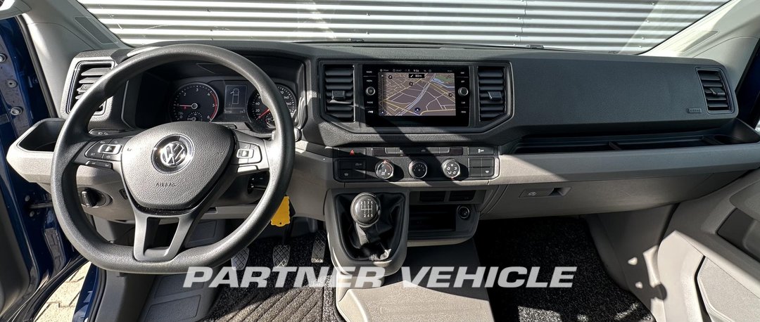 frontLeft : Volkswagen Crafter 177pk Containere pentru
